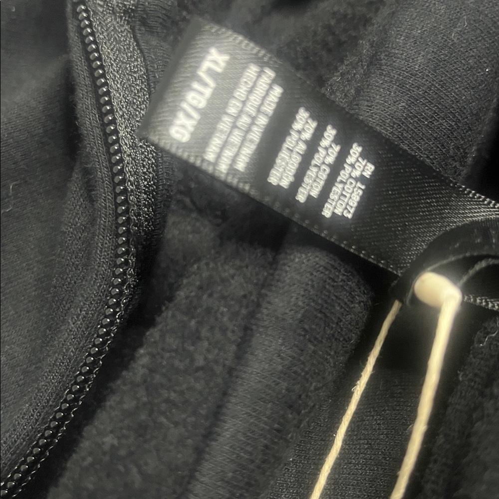 Black Zip-Front Women's Jacket - Picture 3 of 4